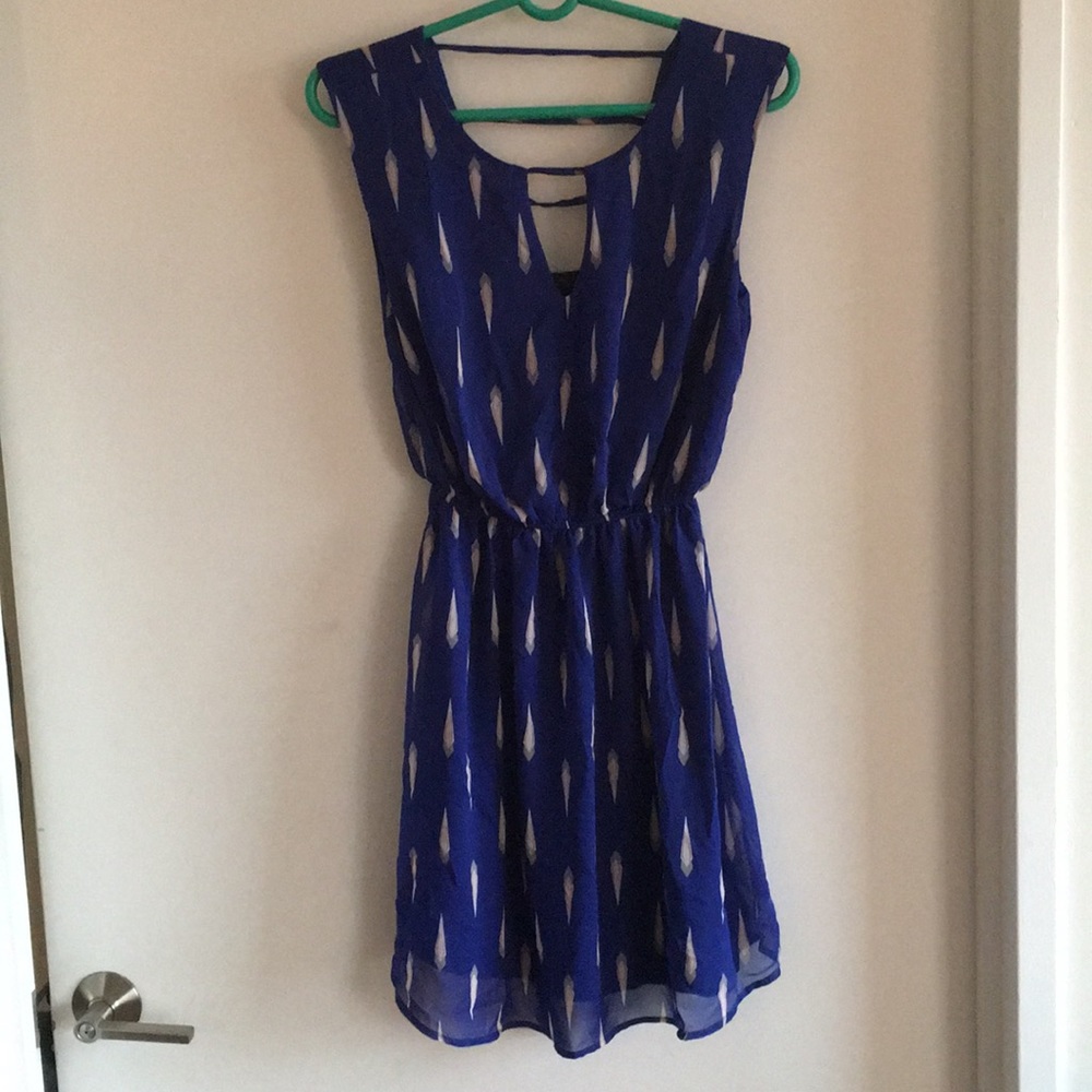 Patterned blue silk dress